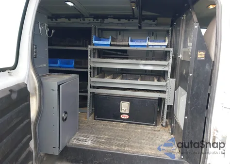 2016 Chevrolet Express 2500 Work Van z USA, uszkodzony, nr VIN 1GCWGAFF7G1334974